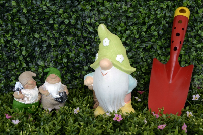 jardinerie-SOLLIES VILLE-min_garden-gnome-1404358